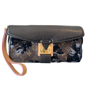 Clutch Louis Vuitton Bordada